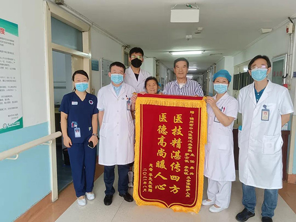 錦州市中心醫(yī)院外科黨總支“四比四看爭(zhēng)先鋒 戰(zhàn)斗堡壘展風(fēng)采”活動(dòng)進(jìn)行時(shí)