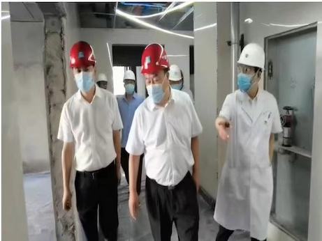 市委書記王德佳一行到錦州市中心醫(yī)院 調(diào)研重點專科建設(shè)和門急診大樓建設(shè)項目進(jìn)展情況