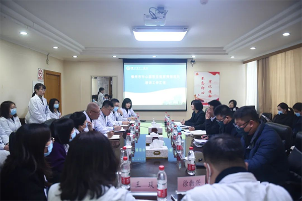 錦州市委副秘書長（兼）、市衛(wèi)健委黨組書記、主任胡占升一行到錦州市中心醫(yī)院調(diào)研住院醫(yī)師規(guī)范化培訓工作
