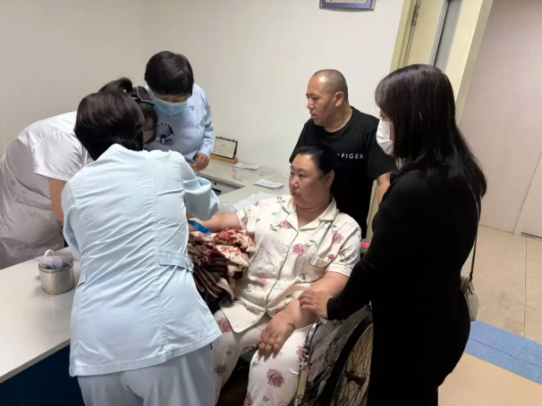 暖心守護(hù) “瓷娃娃”！錦州市中心醫(yī)院用愛架起健康橋梁